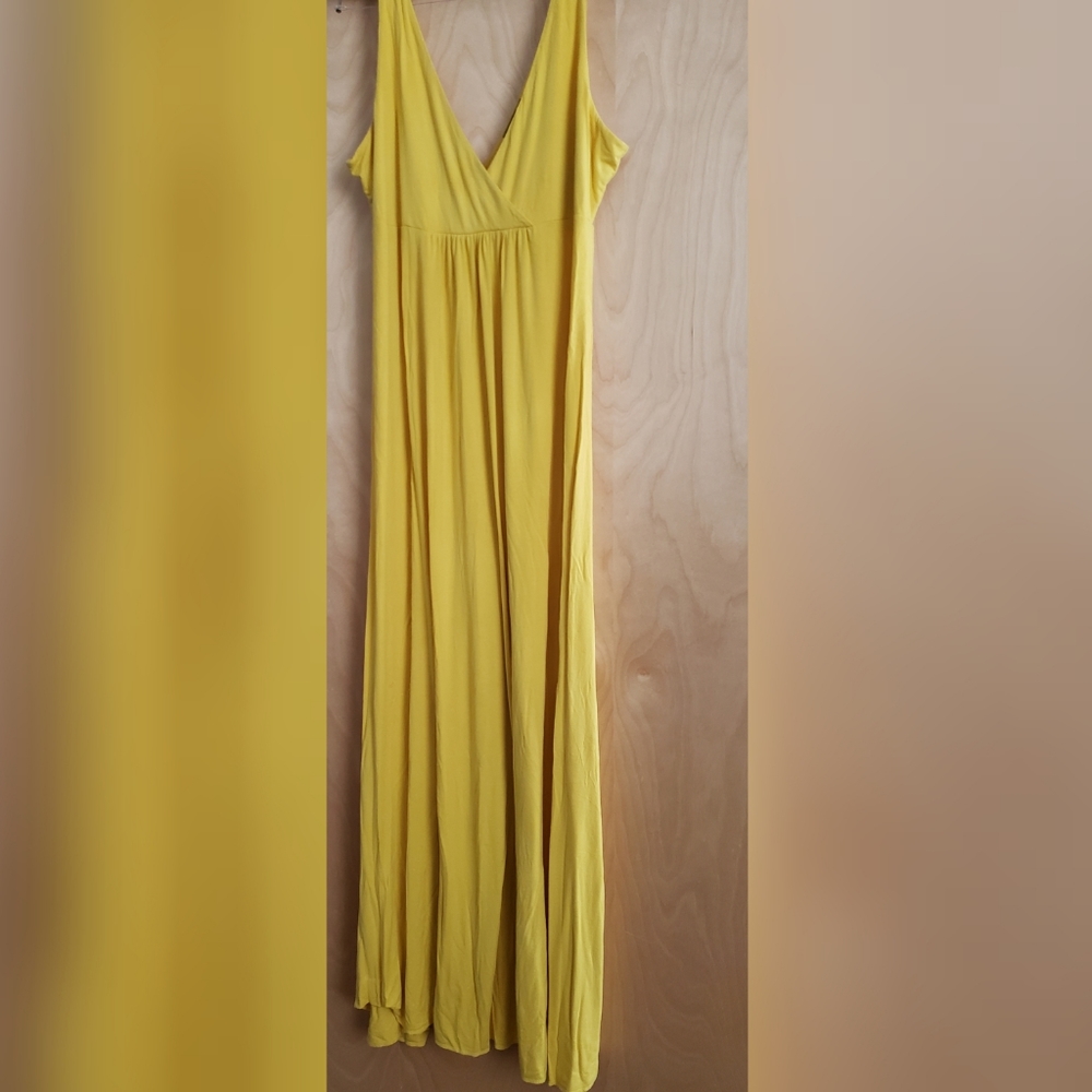 New York & Company Maxi dress